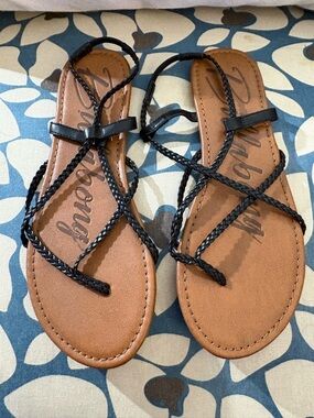 Braided Black Strap Women's Sandals